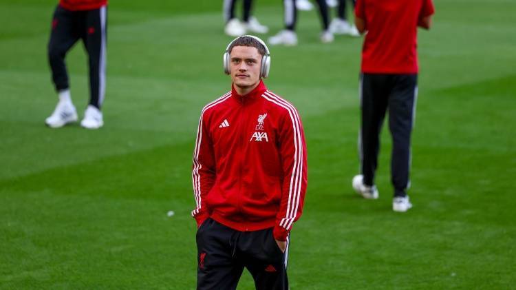 揭秘利物浦1.1亿镑签下维尔茨内幕：安菲尔德之夜震撼天才，斯洛特亲自会面+范迪克电话招募