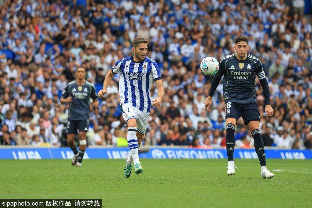 罗德里戈首发造点，助皇马逆转马赛：解密背后的战术与激情！